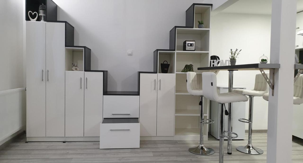 Ferienwohnung Belvarosi Apartman 2 Miskolc Exterior foto